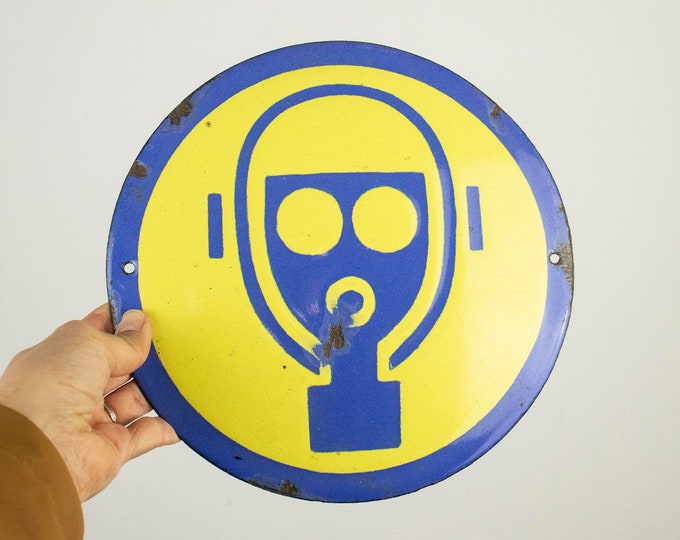 Awesome Rare Vintage Enamel Factory Sign "Gas Mask", Old Round Tin Enamel Sign