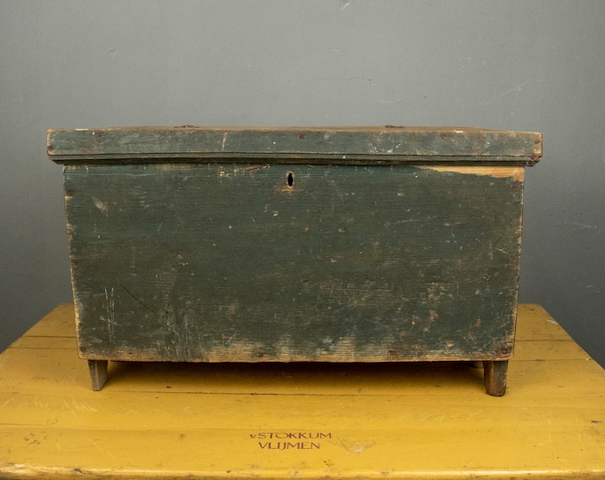 Small Green Vintage Wooden Trunk