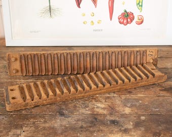 Vintage Dutch Wooden Cigar Mold – Stamped L. BEZEMER Zn