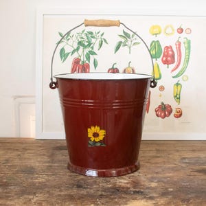 Vintage Farmhouse Enamel Bucket with Flower Design