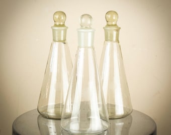 Vintage Lab Erlenmeyer Flask 500ml with Glass Stopper