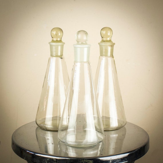 Vintage Lab Erlenmeyer Flask 500ml with Glass Stopper