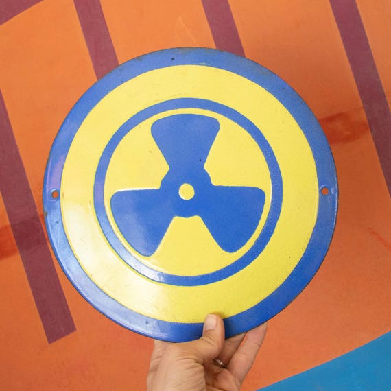 Round Tin Enamel "Radiation" Sign
