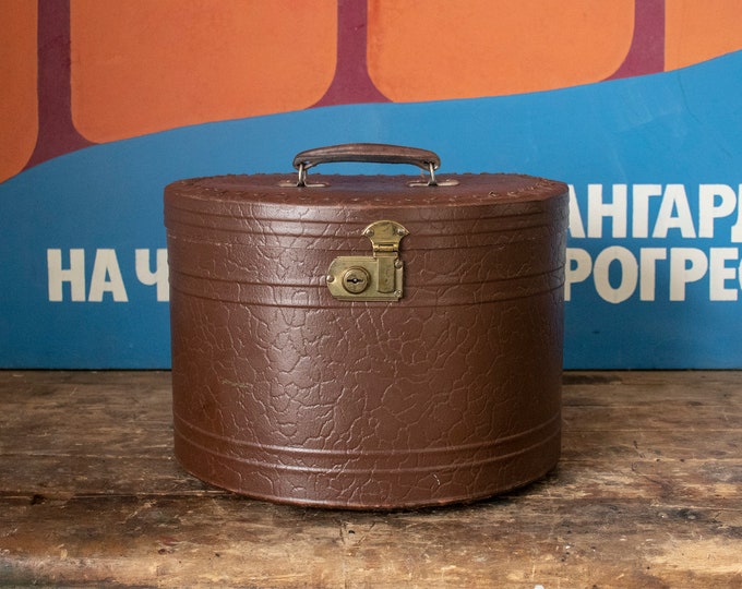 Vintage Leather Travelling Hat Box