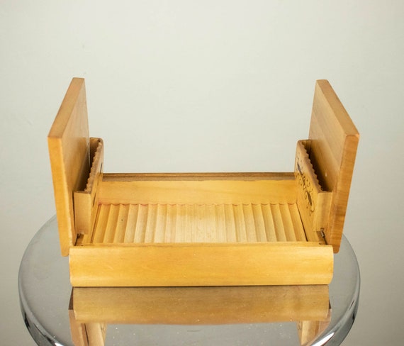 Vintage wooden Cigarette Box