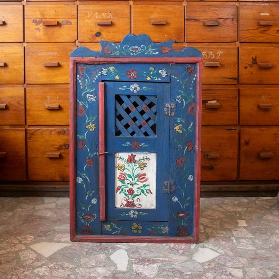 Antique Hand-Painted Transylvanian Wall Cabinet – Romanian Folk Art Hanging Cupboard