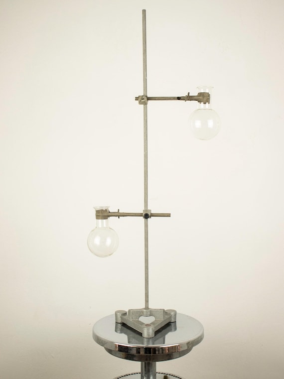 Vintage Chemistry Lab Metal Stand – 2 Clamps + 2 x 250 ml Flasks