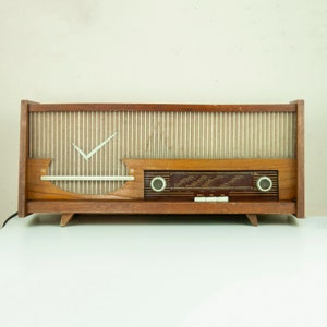 Vintage Lamp Radio Chajka, Retro Bulgarian Lamp Radio Chajka