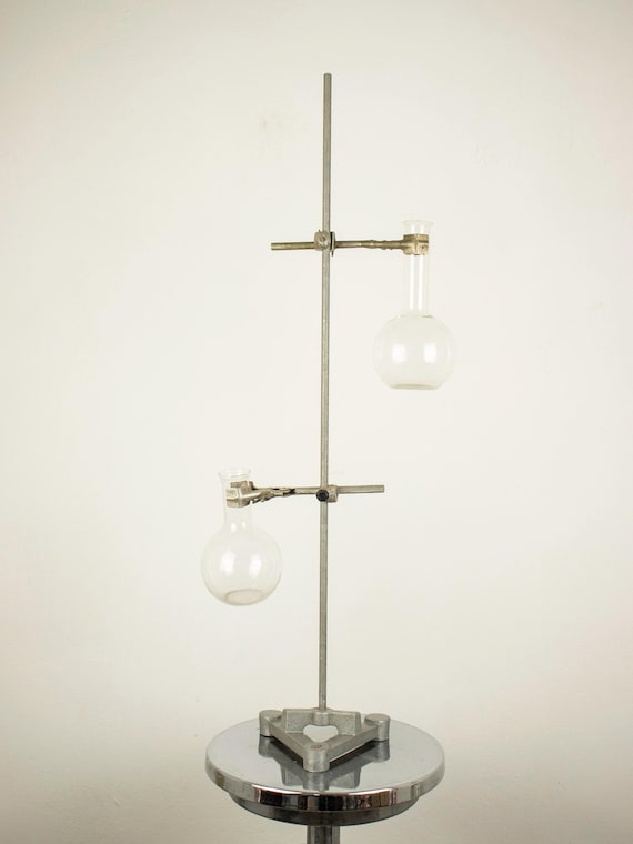 Vintage Chemistry Lab Metal Stand – 2 Clamps + 2 x 500 ml Flasks