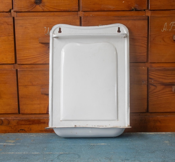 Vintage Enamel Utensil Rack – White Wall-Mounted Spoon & Ladle Holder
