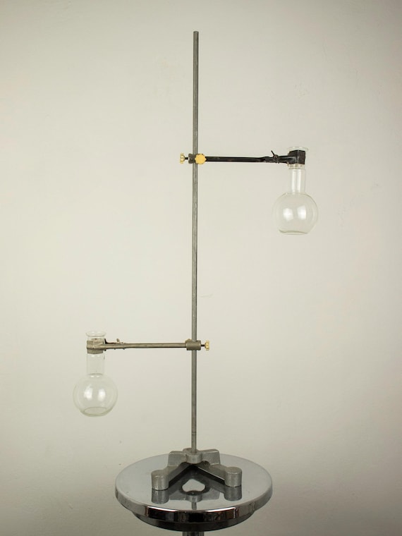 Vintage Chemistry Lab Metal Stand – 2 Clamps + 2 x 250 ml Flasks