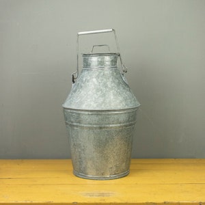 Vintage zinken melkbus uit de USSR, blikje boerderijroom en melk 12 l