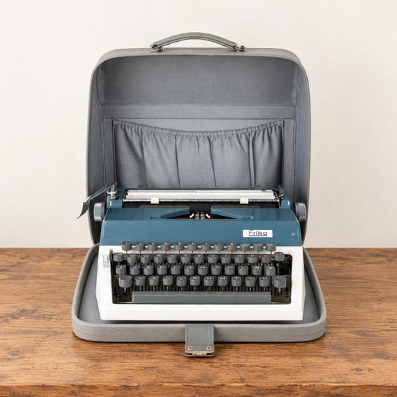 Vintage 1965's Erika 30 Typewriter, Latin Alphabet