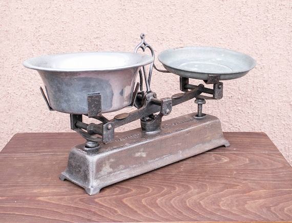 Vintage Cast Iron Groceries Scale with Aluminum Trays