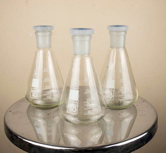 Set of 3 Vintage Lab Conical Flasks made in GDR, Vintage Lab Set, Erlenmeyer Flasks 300 ml