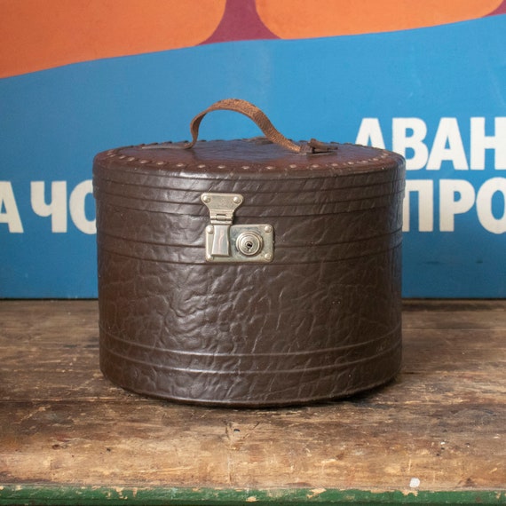 Vintage Leather Hat Box, Small Round Travelling Hat Box
