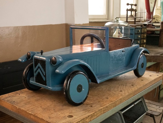 Large Wooden Model of a 1930s Citroen Traction 7C Cabriolet