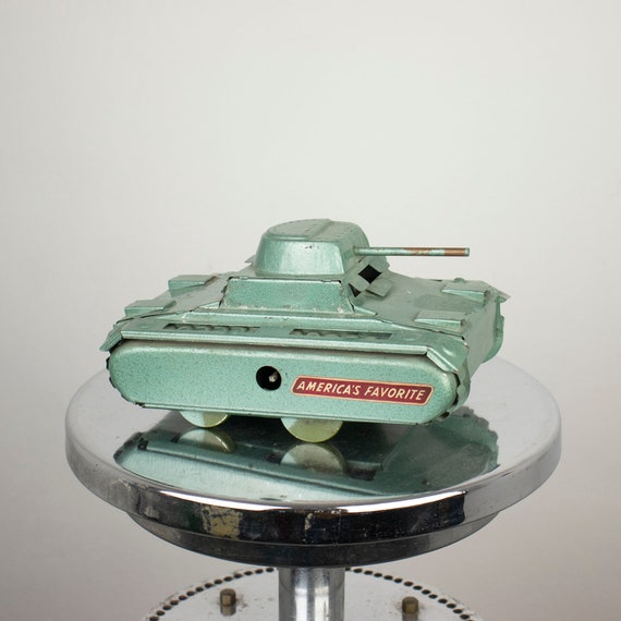 Vintage Marx Tin Wind-Up Military Tank