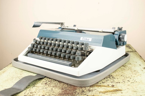 Vintage 1965's Erika Model 30 Typewriter, Latin Alphabet Erika Typewriter