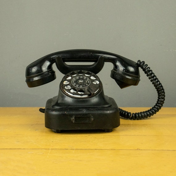 Vintage Siemens Rotary Telephone