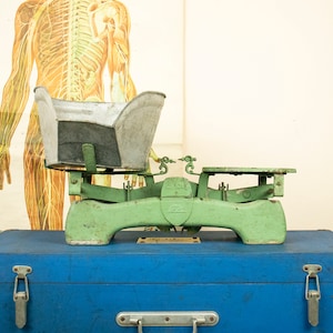 Vintage Cast Iron Market Scale, Big Russian Groceries Balance Scale