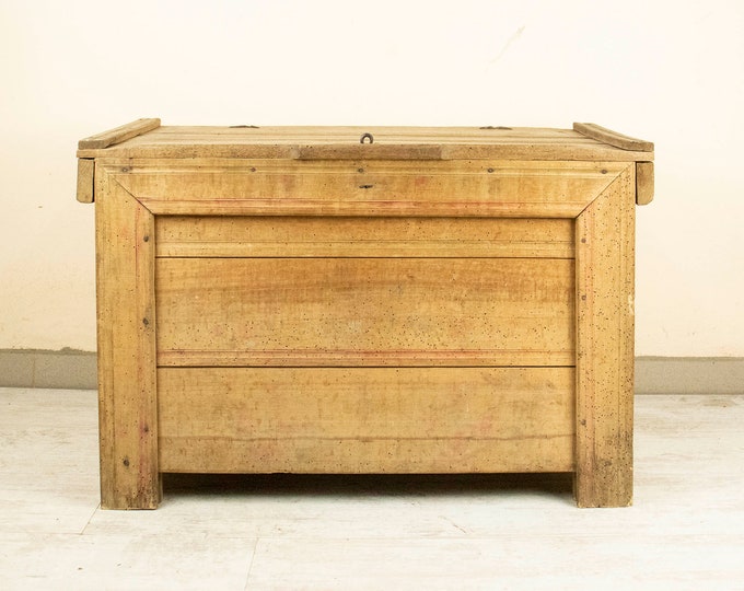 Vintage Wooden Countryside Chest, Vintage Farmhouse Trunk