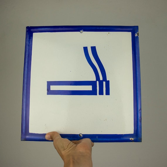 Vintage Porcelain Enamel Sign "Smoking Area"