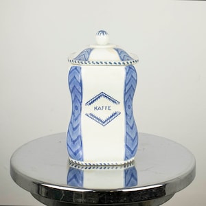 Stary szwedzki porcelanowy dzbanek na kawę