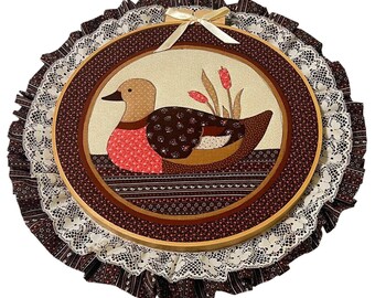 Duck Quilted Embroidery Hoop Wall Hanging Lace Border Handcrafted 19" Dia Vtg
