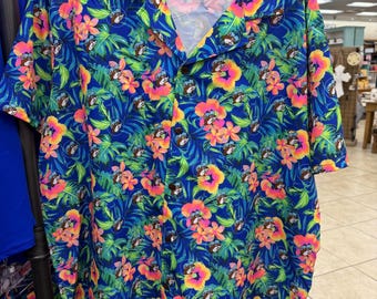 Buc-ees polo style Hawaiian shirt
