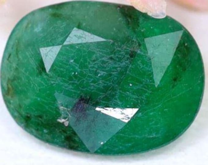 1.31 Carat Oval Cut Natural Zambia Green Emerald. Dark Green Earth Mined Emerald for Making Jewellery. Birthstone. 9 x 6.7mm. Untreated.