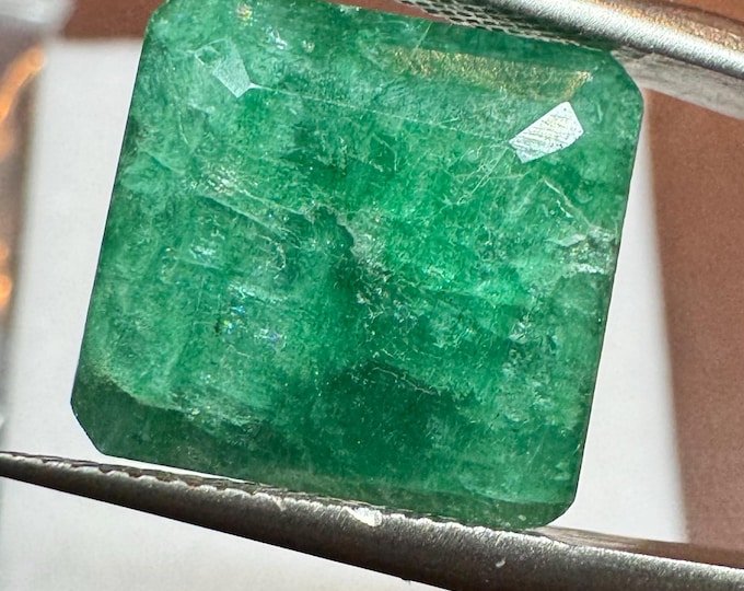 8.70 Carat Genuine Mined Emerald. Beautiful Green Faceted Square Cut. Individual Loose Gemstone for Making Jewellery. 12.8 x 12.2 x 6.4 mm.