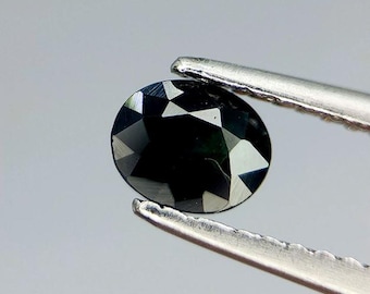 0.49 Carat Natural Dark Green/Blue Sapphire Oval Cut. Genuine Earth Mined. SI.  5 x 4 x 3 mm. Heated. Loose Gemstones for Jewelry.