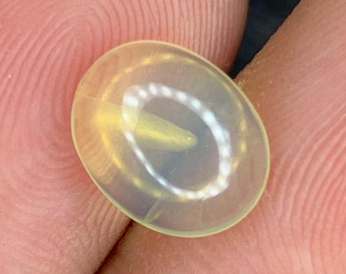 1.50 Carat Welo Opal. 10 x 8 x 4. Untreated. Gemstone Beads. Cabochon. Birthstone Gift. Natural Gemstones. Oval Cab.