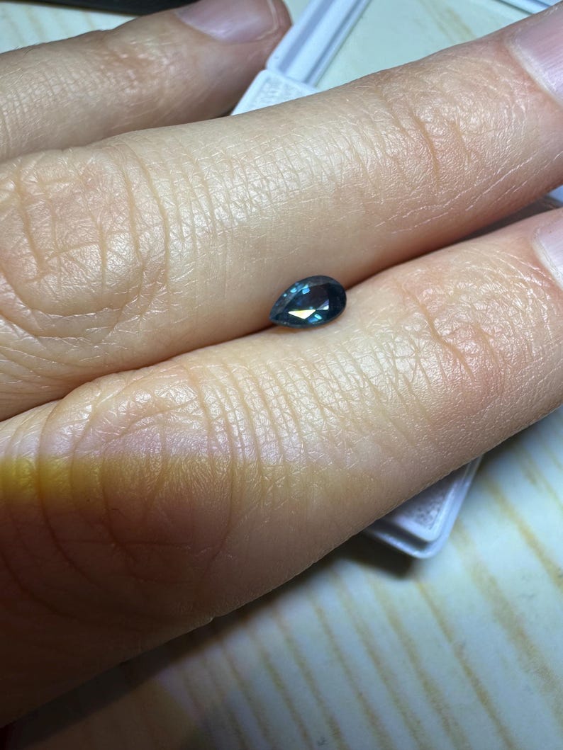 Earth Mined Blue Sapphire. 0.55 Carats. Loose Gemstones for Jewelry