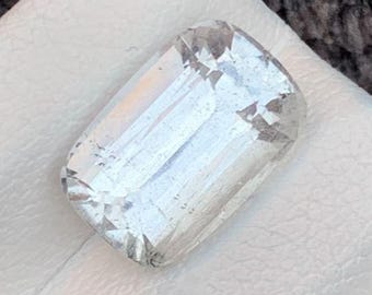 4.10 Carat Natural Light Blue Aquamarine. Faceted Cushion Cut Loose Gemstone. Birthstone Gifts. 10 x 6 x 5 mm. Genuine Mined. SI. Untreated