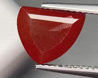 Natural Andesine Feldspar 2.27 Carats. Fancy Cut Rose Orange Loose Gemstone for Creating Jewellery. Top Rare Gemstone. 9.8 x 8.2 x 5.1 mm.
