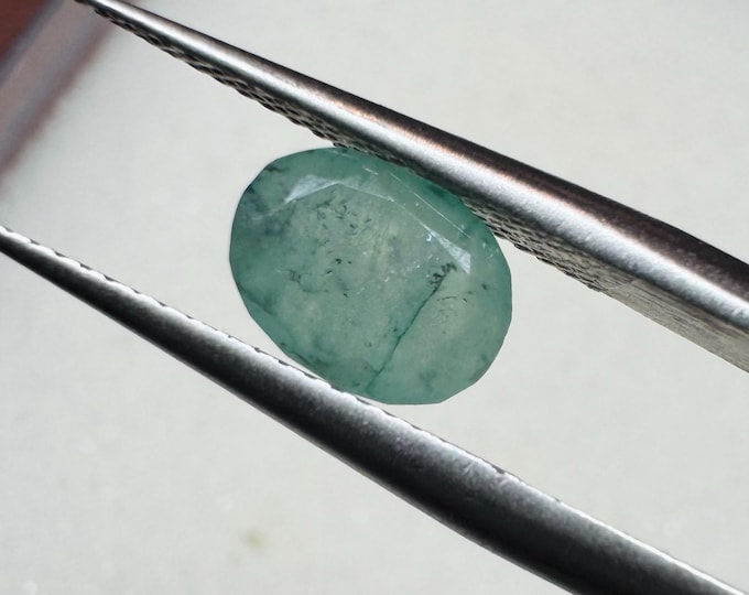 1.02 Carat Muted Natural Zambian Emerald. Light Green 7.0 x 5.1 x 3.4mm. Loose Gemstone for Jewelry Making and Gifts. Earth Mined. SI.