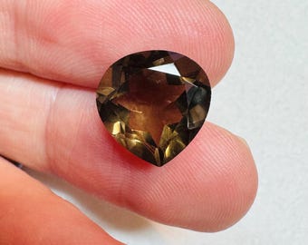 5.8 Carats Earth Mined Smokey Brown Quartz. Faceted Pear Loose Gemstones for Jewllery. Untreated. 12.2 12.1 x 7.2mm. VVS. Birthstones.