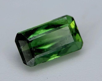 1.0 Carat Natural Tourmaline. Faceted Rectangle Cut. Loose Gemstones for Jewelry. SI. Natural Untreated. 7 x 4 x 4 mm. Birthstone Gifts.