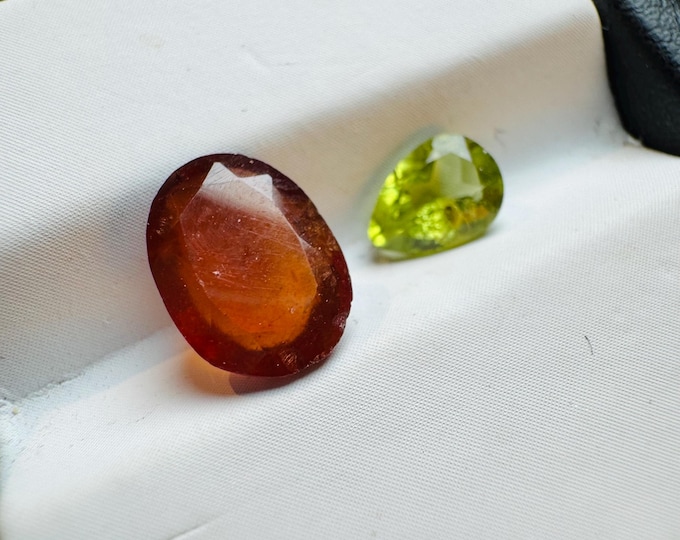 2.90 Carats Natural Green Peridot & Hessonite Garnet Pair. SI. Oval and Pear Shaped. 7 x 5 x 3mm. Untreated. Earth Mined. Loose Gemstones.