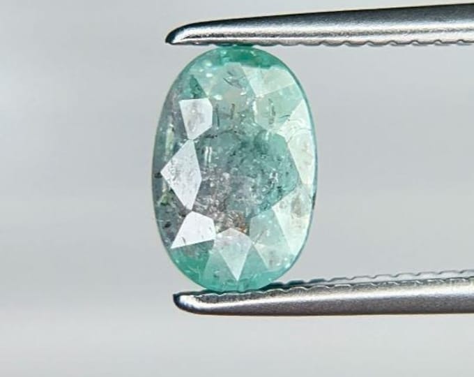 0.73 Carat Paraiba Tourmaline. Faceted Oval Cut. Loose Gemstones for Jewelry. SI. Earth Mined. 6.7 x 4.5 x 3.3 mm. Medium Tone. Heated.