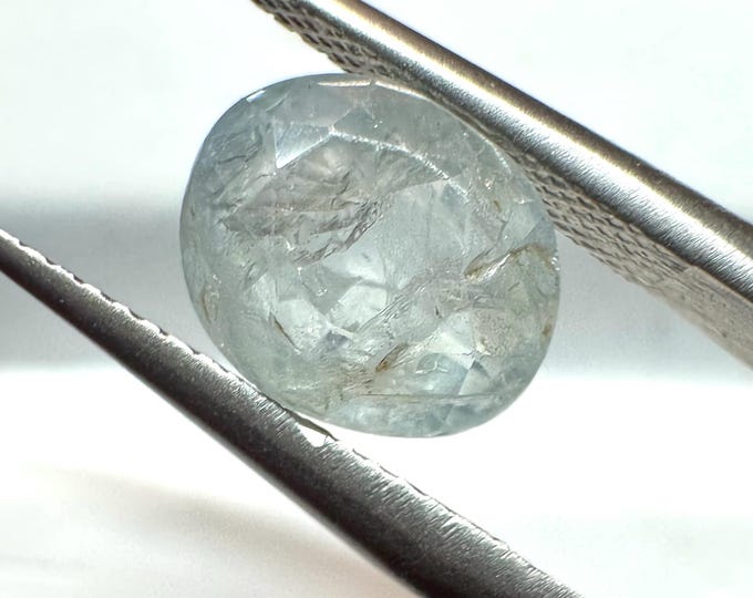 2.50 Carat Natural Blue Gray Sapphire. Oval Cut 8 x 6.5 x 4.5mm. Loose Gemstone for Jewelry Making and Gifts. Genuine Earth Mined. Included
