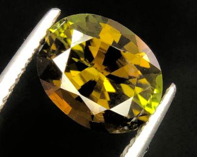2.15 Carats Natural Bronze Tourmaline. Loose Gemstones for Jewelry. VS. Great Quality. Natural Untreated. 9.1 x 7.2 x 5.1 mm.
