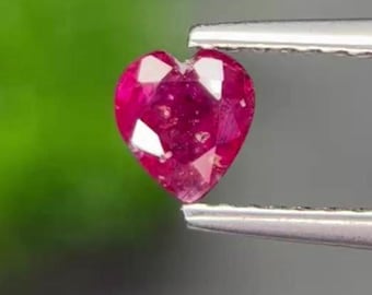 Earth Mined Faceted 0.47 Carat Pink Sapphire Loose Gemstone for Jewelry. Heart Cut Genuine Real Pink Sapphire.  5.1 x 4.6 x 2.6 mm.