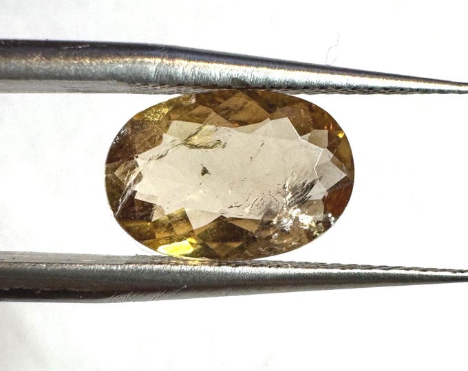 1.95 Carat Earth Mined Axinite Loose Gemstones. Rare Mineral. Golden Faceted Gems for Jewellery. 10.6 x 7 x  3.4 mm. Untreated. SI.