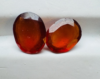 4.80 Carat Genuine Hessonite Garnet Pair. Rust Red Loose Gemstone for Making Jewellery. Faceted Oval Cut. Unheated. 10.3 x 8.3 x 3.5mm.