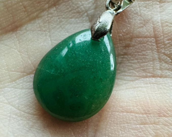 B.C Canadian Jade Pendant for Necklace & Gifts. 9.25 Carat Total. Beautiful Green Pendant with Silver Clasp. Created in B.C Canada.