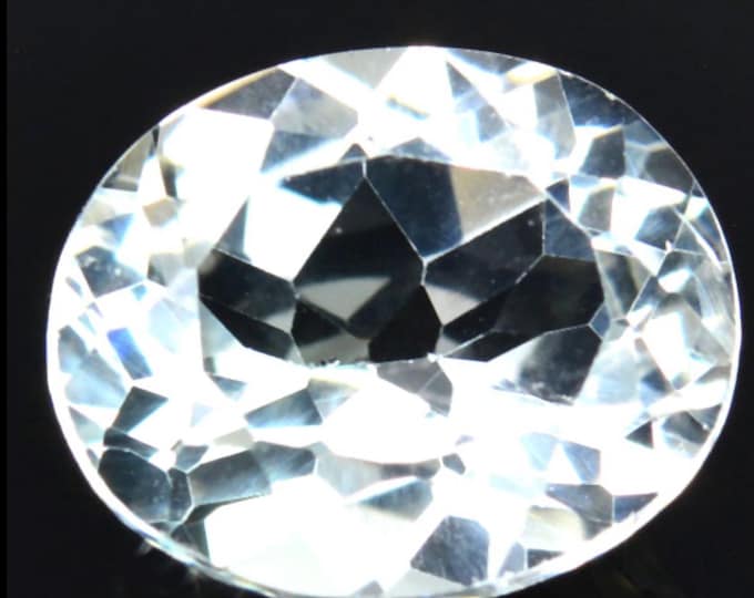 4.14 Carat Sparkling Natural White Topaz 10.700 x 8.700 x 5.700 mm Oval Cut Loose Gemstone for Jewelry Making and Gifts. Earth Mined.