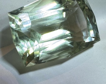 Ametista verde natural AAA, lapidação master, 10,65 ct. Pedra preciosa solta com lapidação sofisticada. Artigos para presentes e joias. Quartzo verde aquecido.